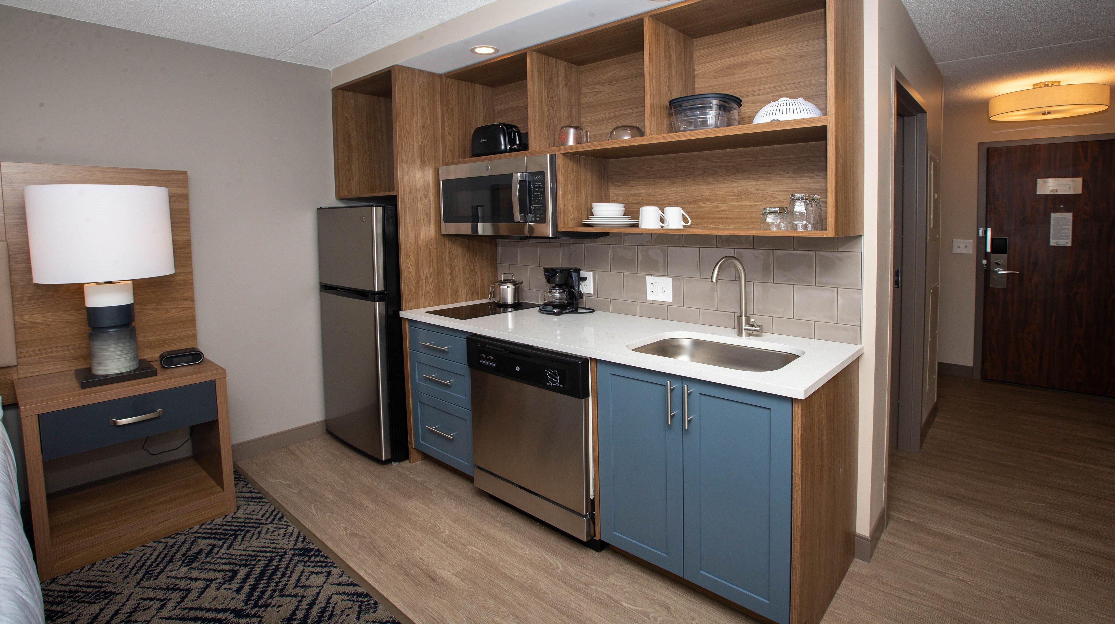 Candlewood - Cleveland South - By Ihg